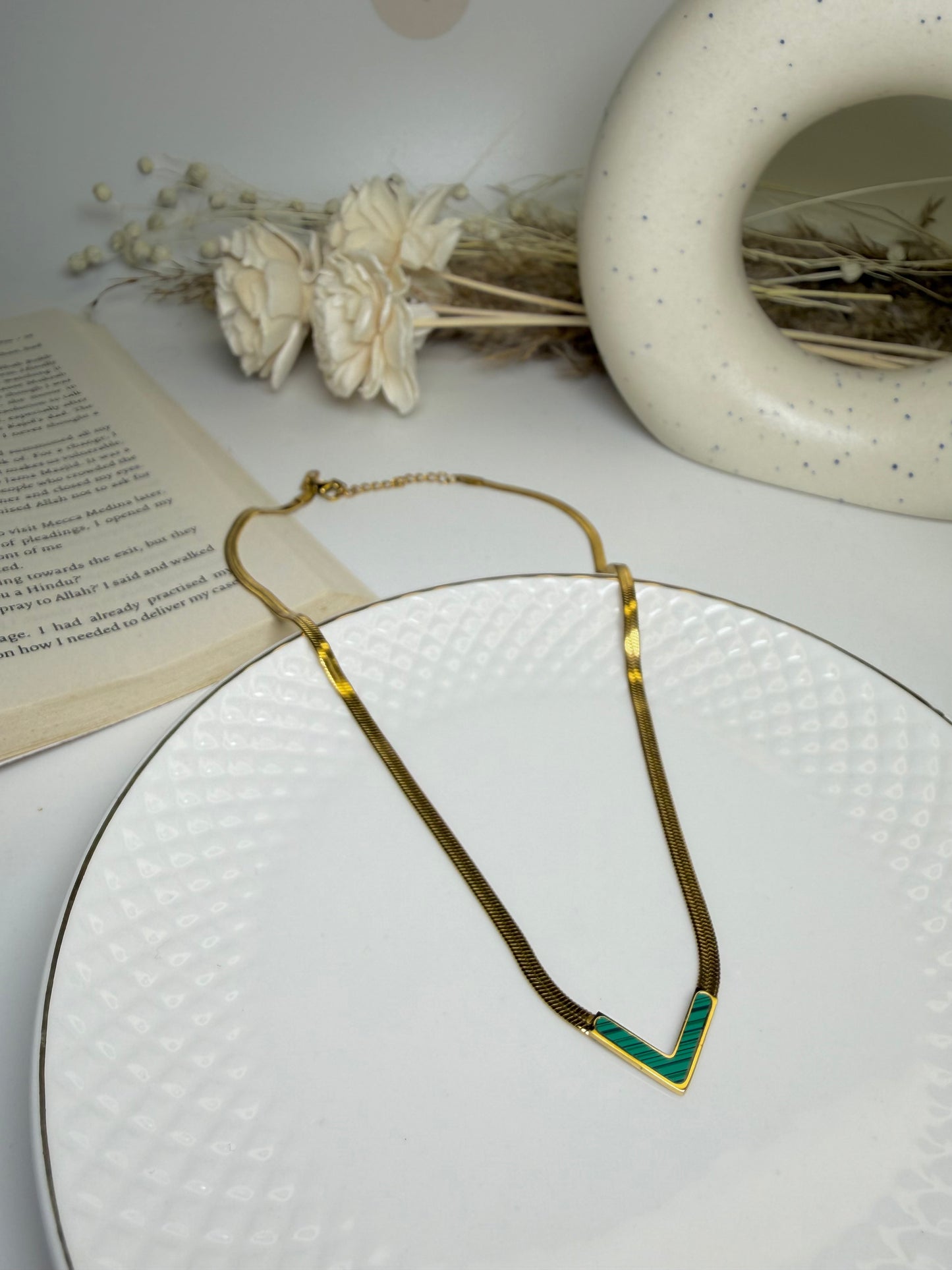 Green V Snake Chain