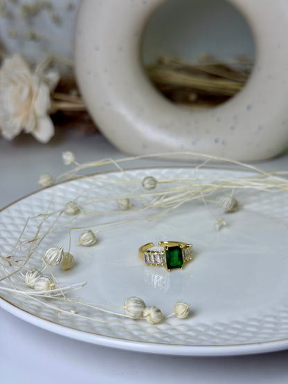 Royal Green Ring