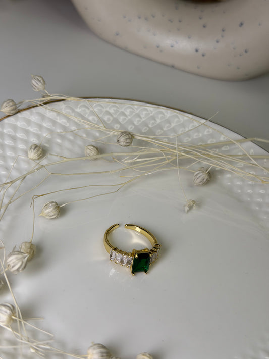 Royal Green Ring